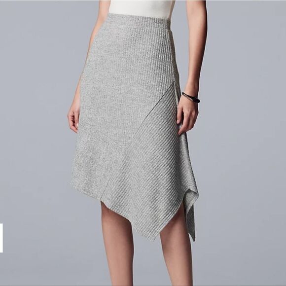 SIMPLY VERA Asymmetrical-Hem Knit Skirt - Picture 2 of 12